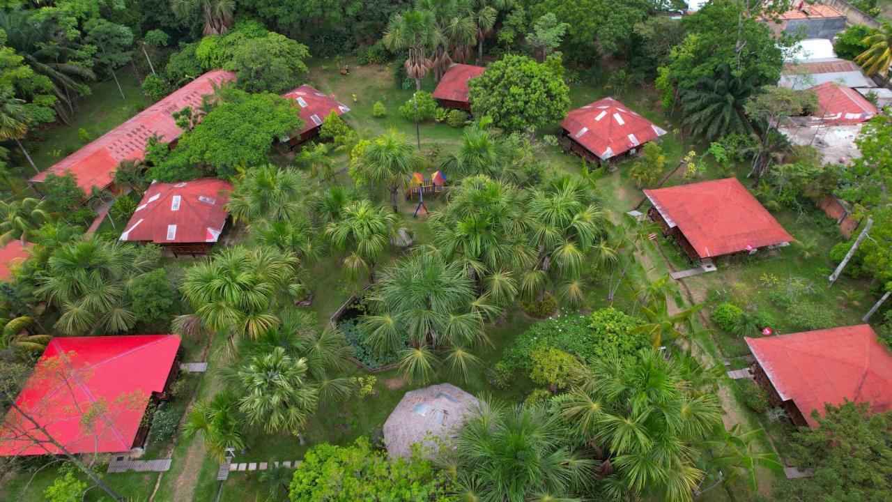 Manish Hotel Ecologico Pucallpa Exterior foto